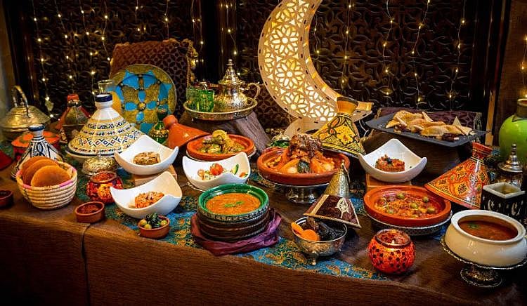 Ramadan In Lucknow 2026: Iftar At Tunday, Sehri & Nawabi Traditions