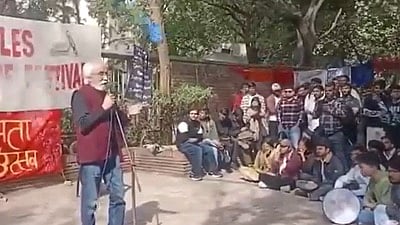 Screengrab from the video : However, Historian Habib, known for his research on Indian history resumed and completed his speech within a few minutes.