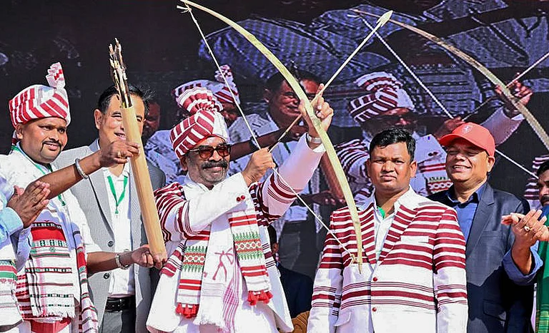 Jharkhand CM Hemant Soren attends the Tribal Conference in Tinsukia Tinsukia Assam , Feb 01 (ANI): Jharkhand Chief Minister Hemant Soren, during the Tribal Conference organised by the All Adivasi Students Association of Assam - IMAGO / ANI News
