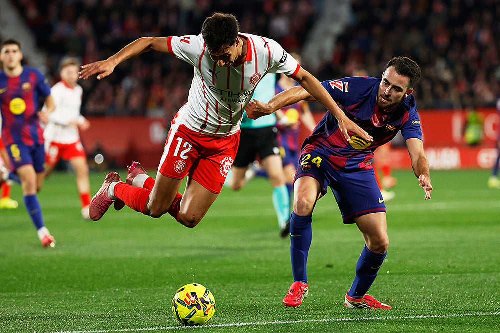 Girona Vs Barcelona spain soccer La Liga 2025-26 match-Vitor Reis
