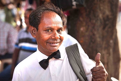Fifty-year-old Afsar Khan performs as Charlie Chaplin in the bustling lanes of Dadar, having travelled 55 km from Mumbra to Mumbai—bringing silent-era charm and fleeting laughter to the city’s weekend crowds.