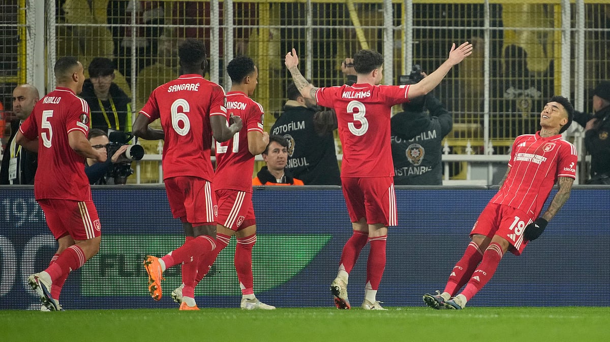 UEFA Europa League 2025-26 live scores play-off leg 1 clockwatch