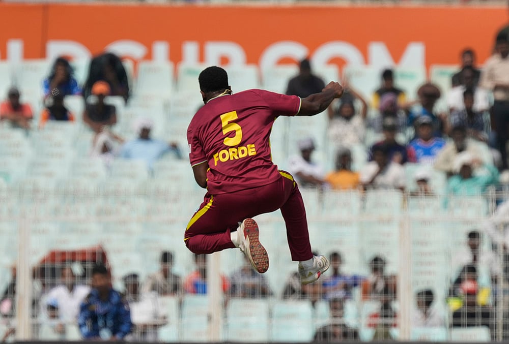 West Indies vs Italy T20 World Cup Cricket match-Matthew Forde