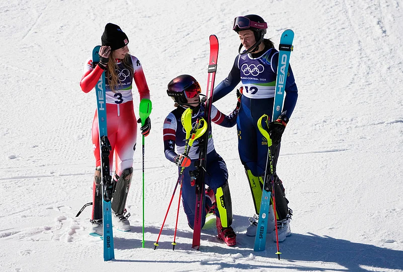 Shiffrin ends her Olympic medal drought by winning slalom gold-6