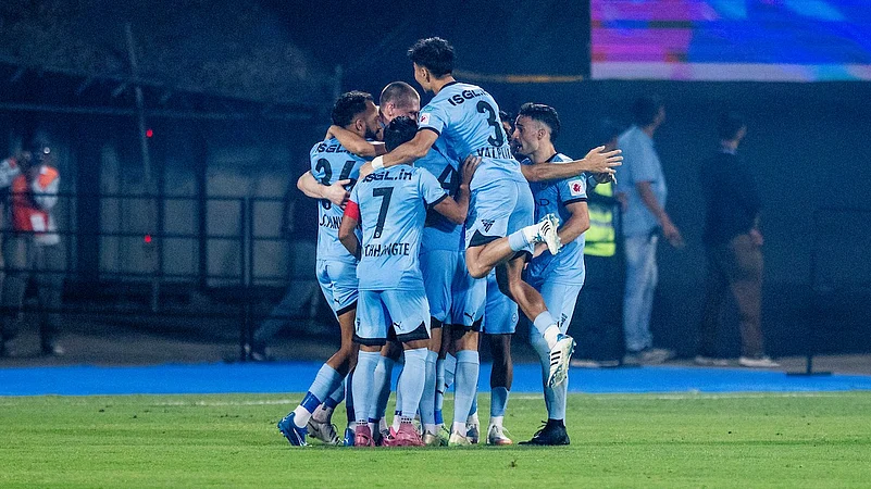 Mumbai City FC vs Chennaiyin FC match report Indian Super League 2025-26 round 1