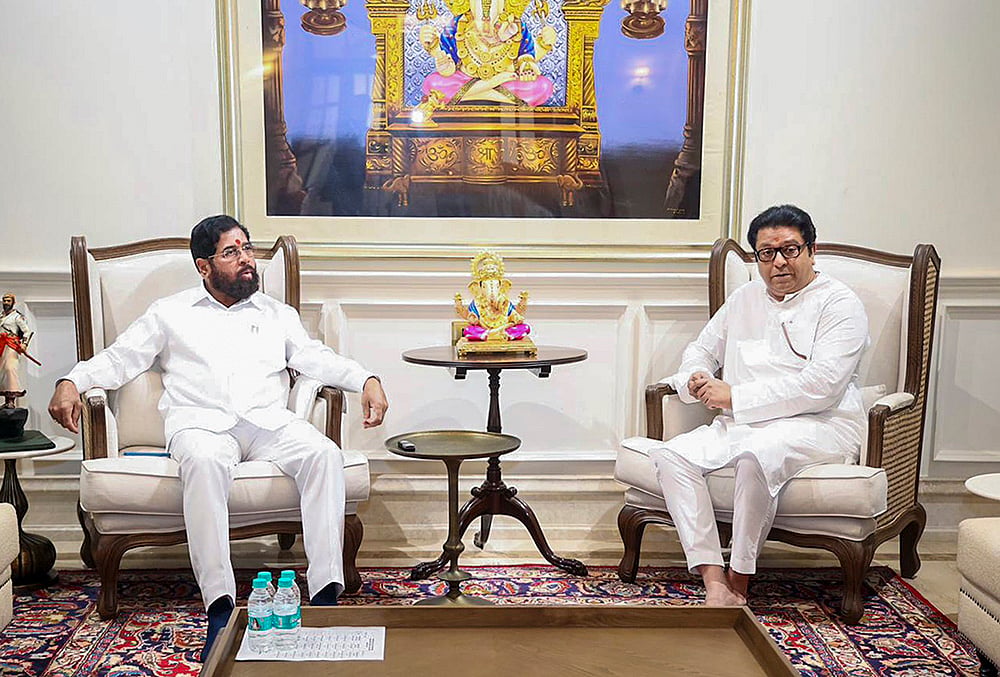 Eknath Shinde with Raj Thackeray