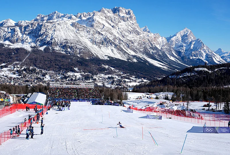 Shiffrin ends her Olympic medal drought by winning slalom gold-Mikaela Shiffrin