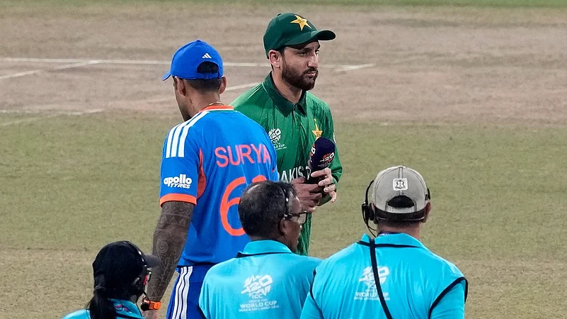 IND vs PAK TOSS