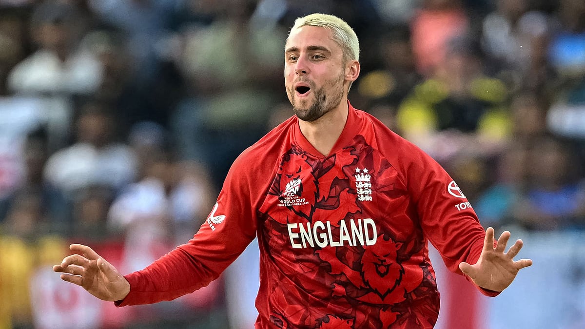 Will Jacks celebrates for England.
