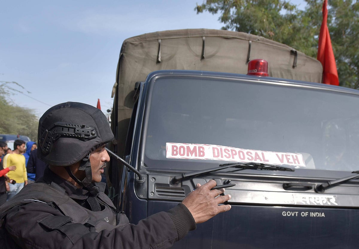 IMAGO / Newscom World; Representative image : Bomb Threat Emails Disrupt Courts Across West Bengal