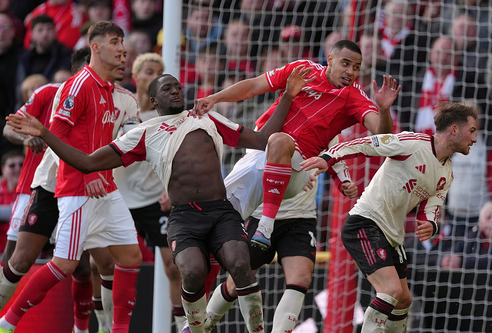 Nottingham Forest Vs Liverpool english premier league soccer-8