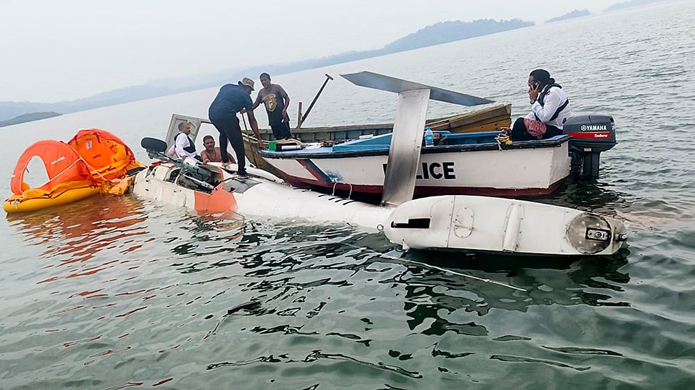Andamans: Helicopter carrying 7 crashes into sea, all rescued
