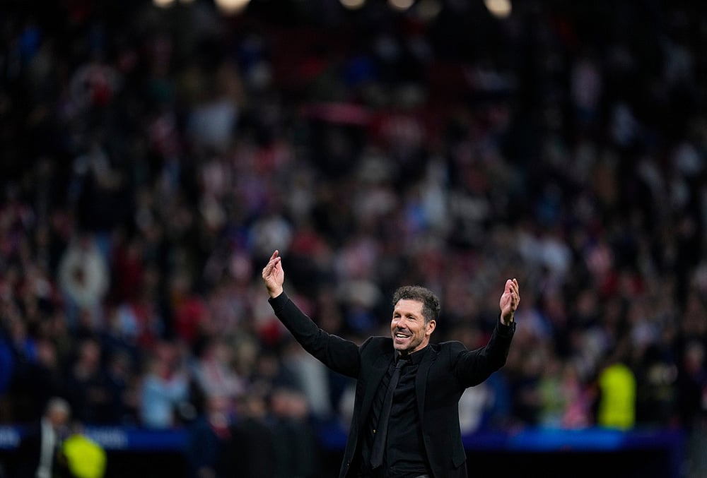| Photo: AP/Manu Fernandez : Atletico Madrid's head coach Diego Simeone celebrates after the Champions League play-off second leg soccer match between Atletico Madrid and Club Brugge, in Madrid, Spain.