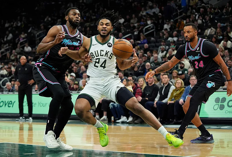 Milwaukee Bucks Vs Miami Heat NBA basketball game-Andrew Wiggins