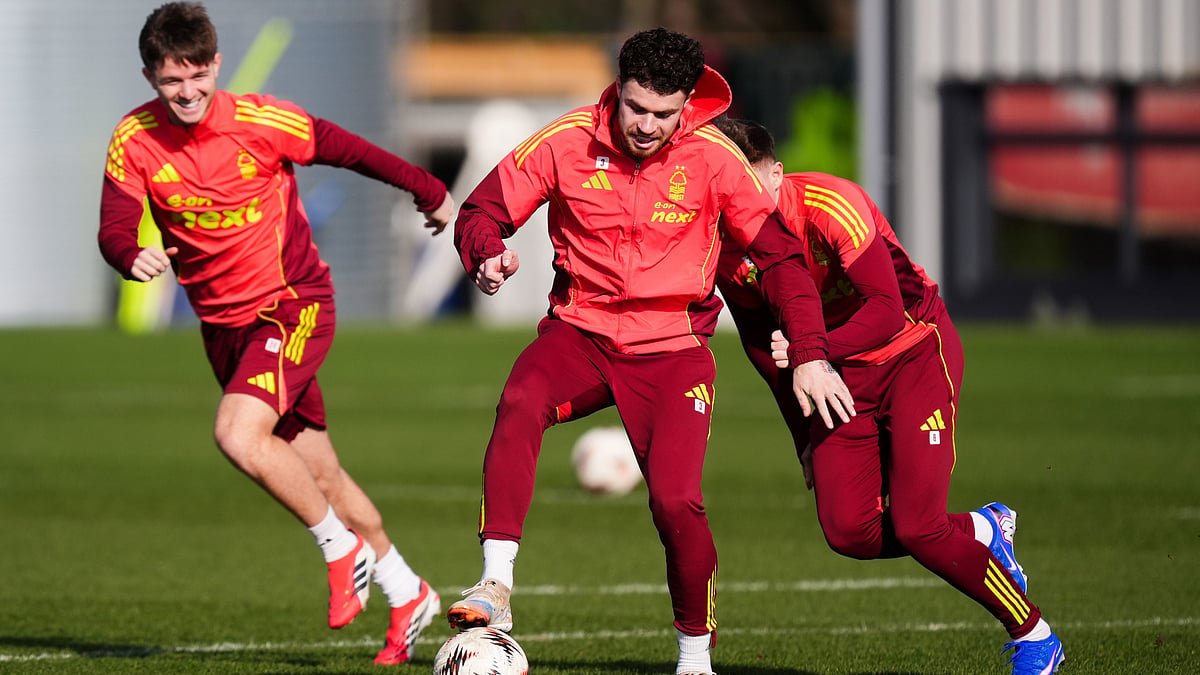 | Photo: PA/Mike Egerton via AP : Nottingham Forest's Neco Williams with the ball during a training session in Nottingham, England, Wednesday Feb. 25, 2026, one day ahead of their Europa League soccer match against Fenerbahce. 