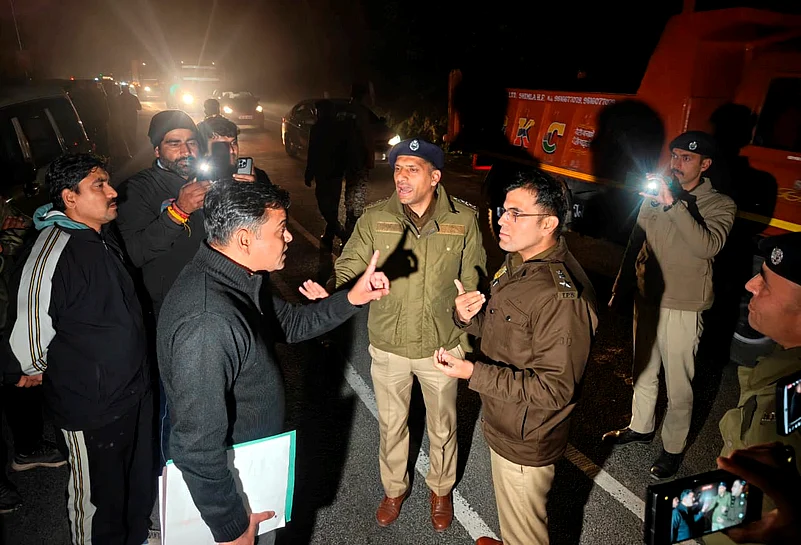 Delhi Shimla police standoff, Youth Congress activists arrest, AI Impact Summit protest