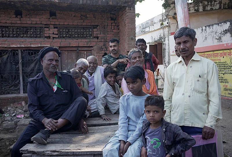 Phoolan Devi Photostory -Male members of Shekhpur Guda