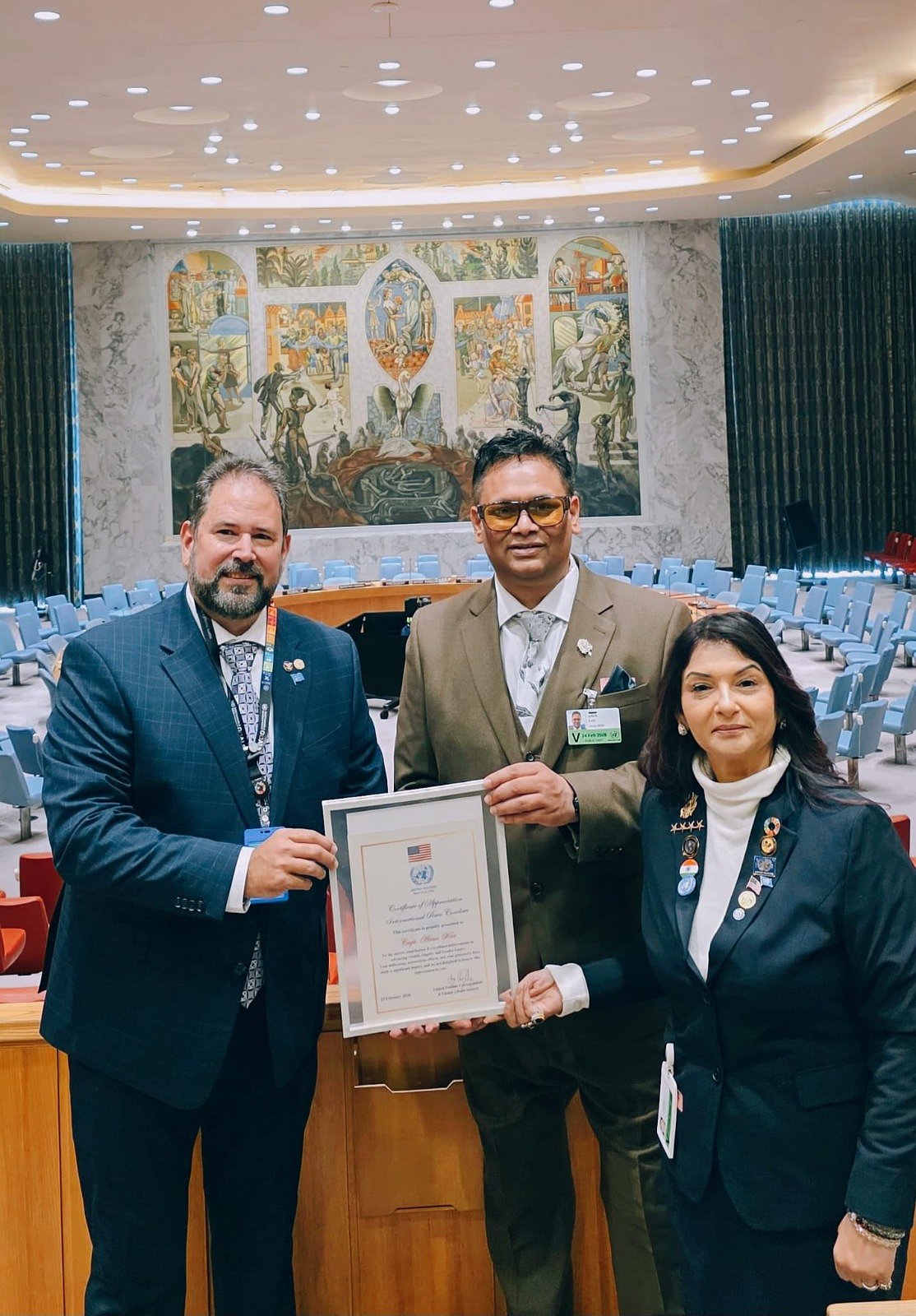 Arun Kar receiving an award