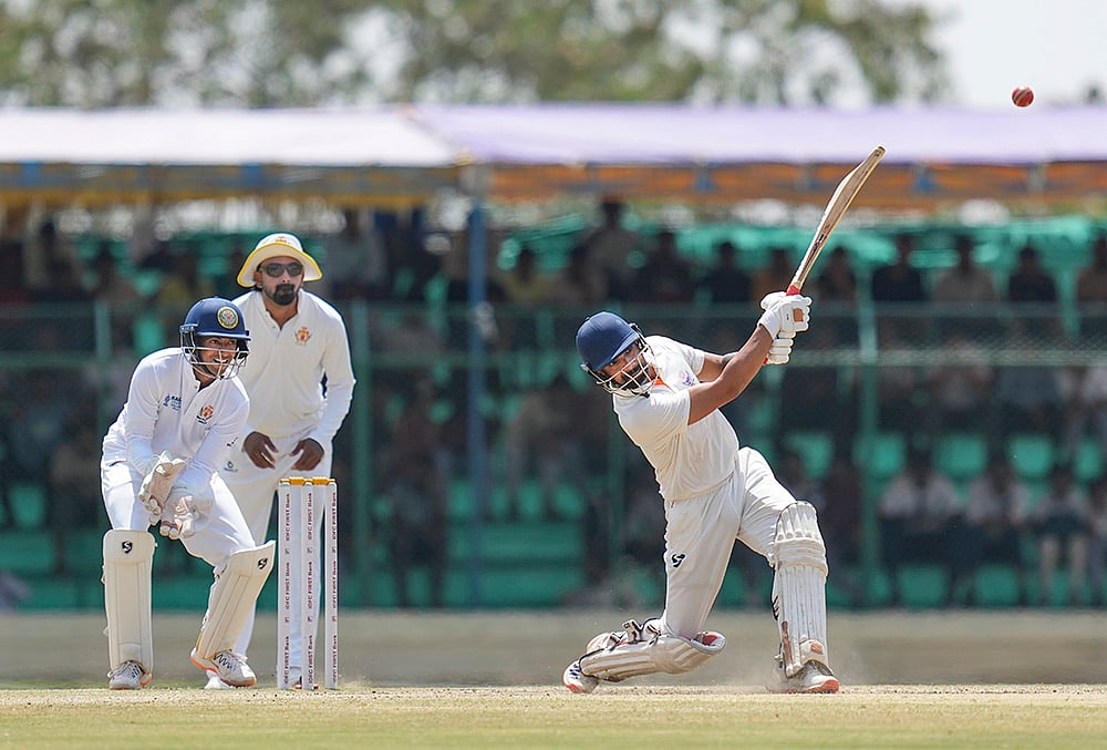 Ranij Trophy Final: Karnataka vs J-K photo-Sahil Lotra