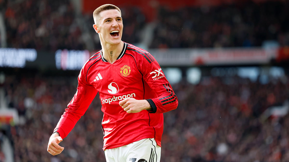 Benjamin Sesko celebrates after scoring against Crystal Palace
