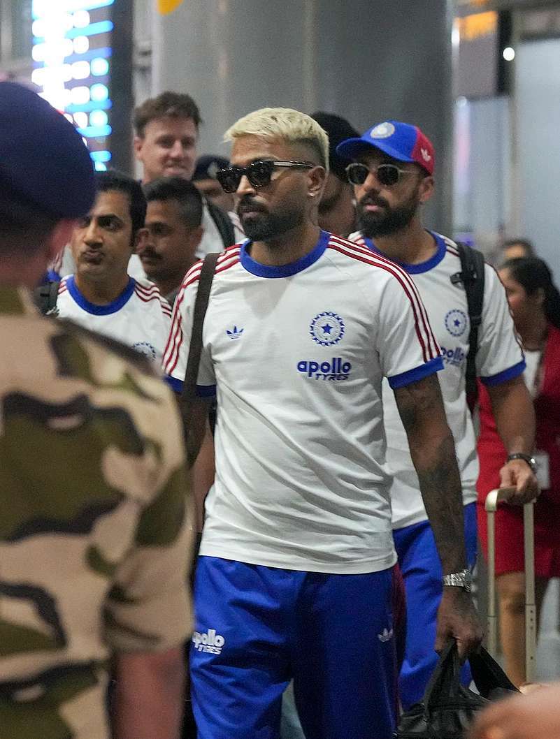 ICC Mens T20 WC IND vs WI-Arrival at airport-2-Hardik Pandya