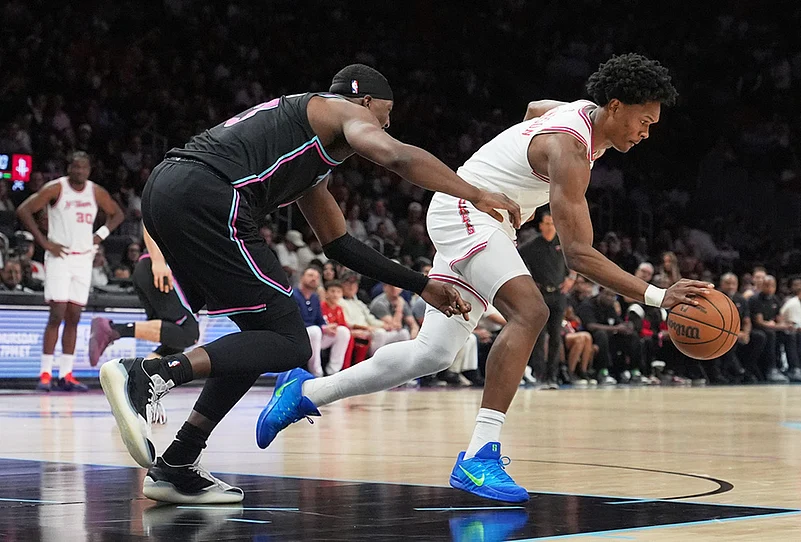 Miami Heat Vs Houston Rockets NBA basketball photo-Amen Thompson
