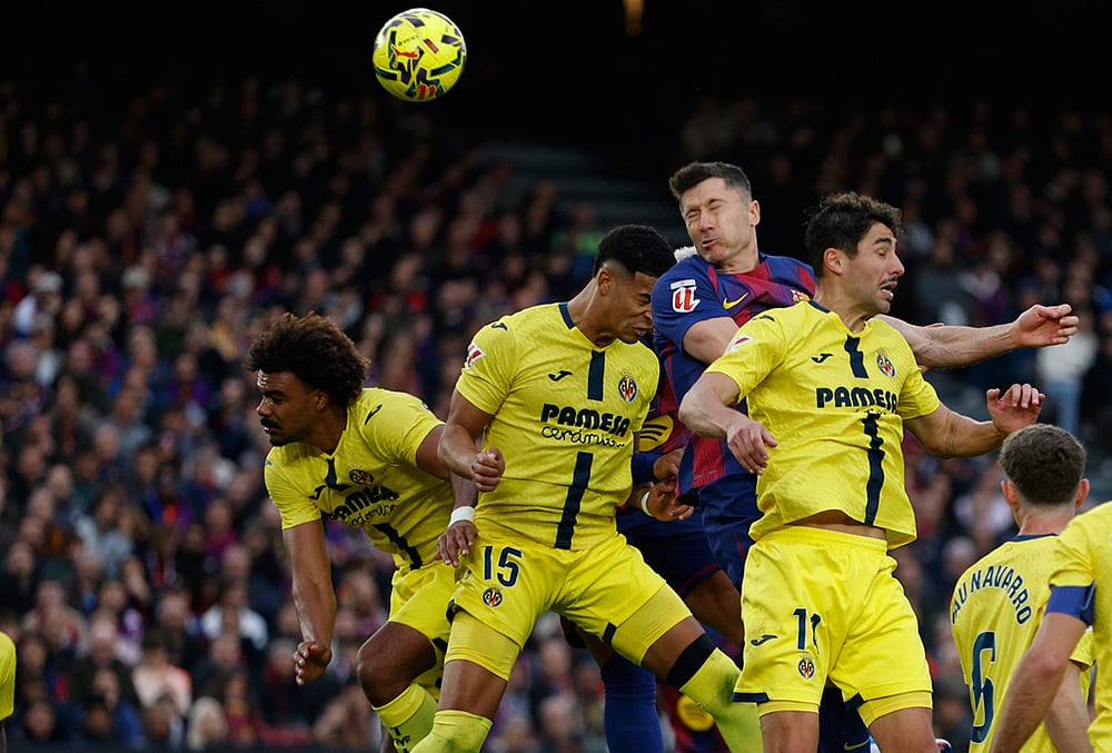 Barcelona vs Villareal La Liga soccer-Robert Lewandowski