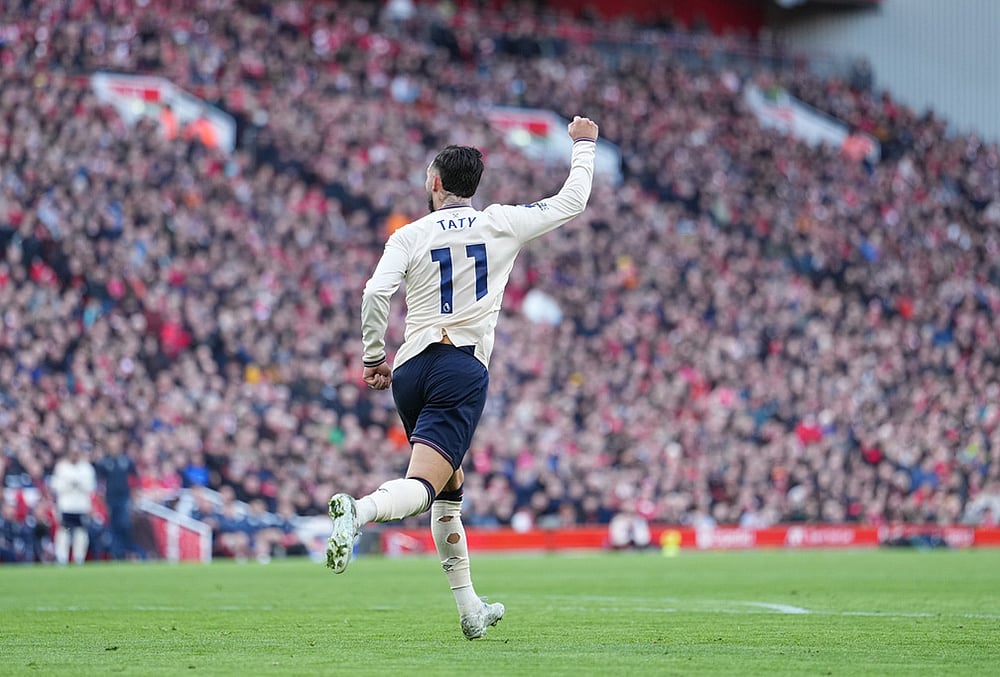 Liverpool Vs West Ham United Premier League soccer-Valentín Castellanos