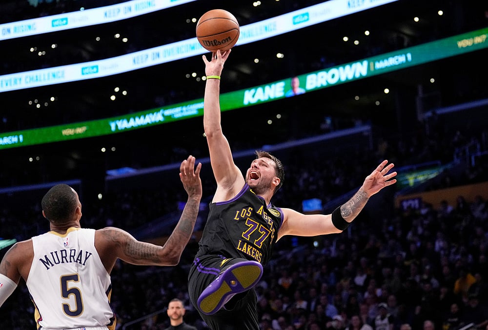 Lakers Vs Pelicans NBA Basketball game-Luka Doncic