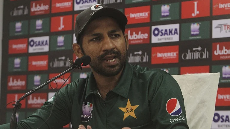 Sarfaraz Ahmed becomes Pakistan's head coach in Test, replaces Azhar Mahmood - File