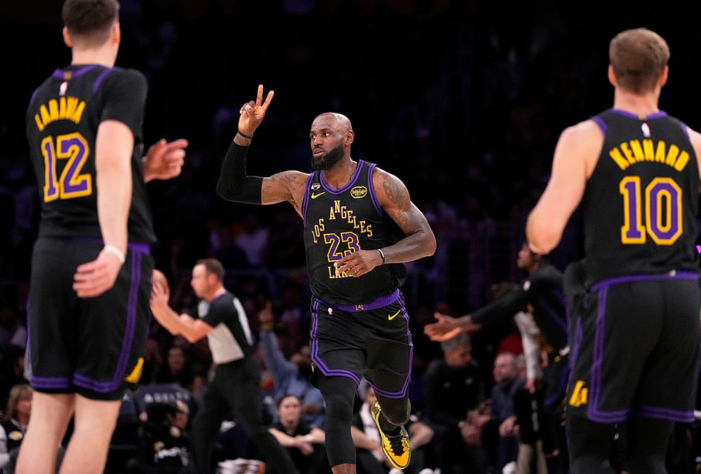 Lakers Vs Pelicans NBA Basketball game-
