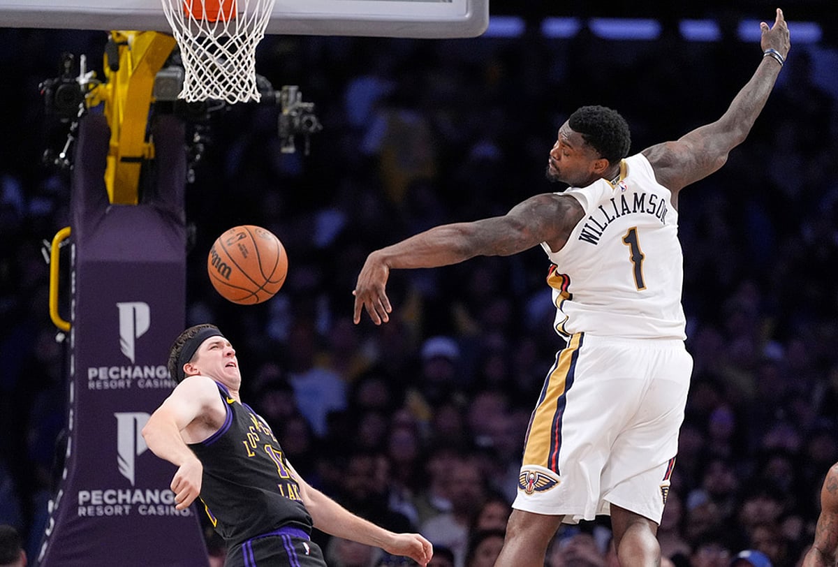 Lakers Vs Pelicans NBA Basketball game-Zion Williamson