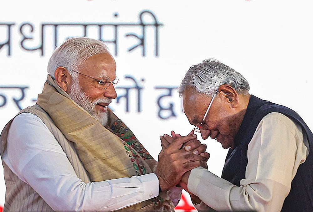 Prime Minister Narendra Modi with Nitish Kumar