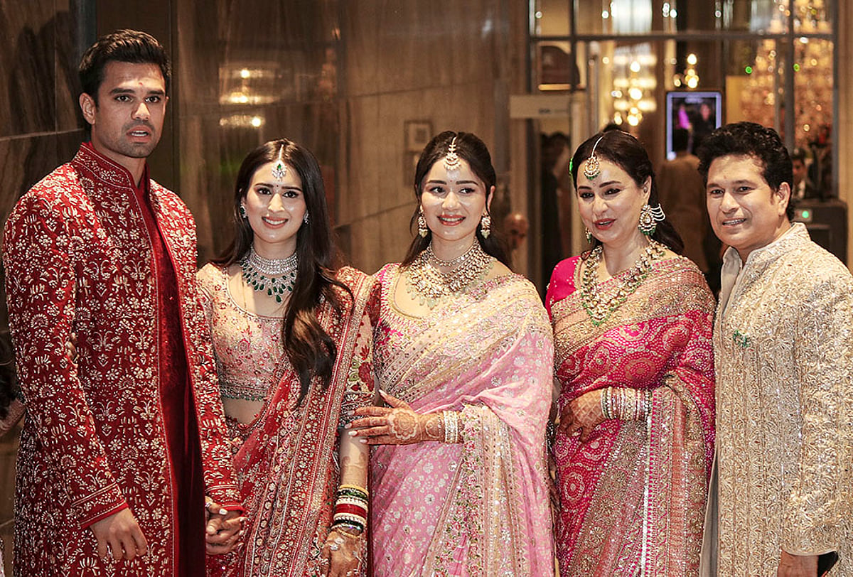 Arjun Tendulkar and Saaniya Chandhok marriage photos-Sachin Tendulkar