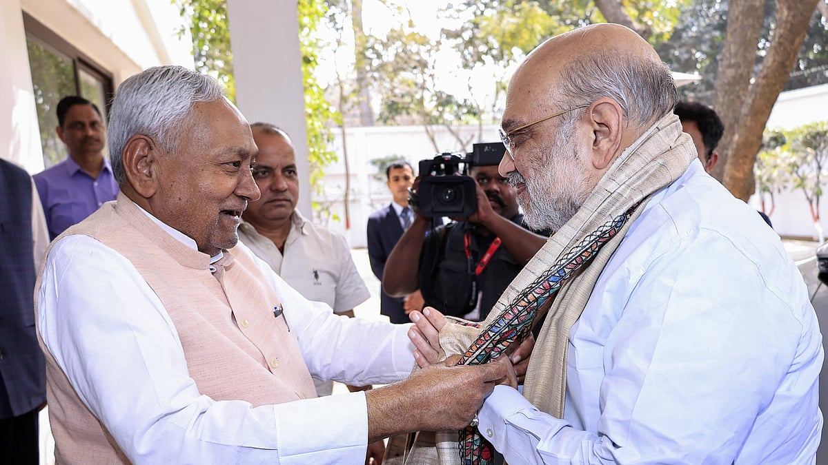 | Source: PTI : Union Home Minister Amit Shah meets Bihar Chief Minister Nitish Kumar Patna, Mar 05 (ANI): Union Home Minister Amit Shah meets Bihar Chief Minister Nitish Kumar, in Patna on Thursday. 