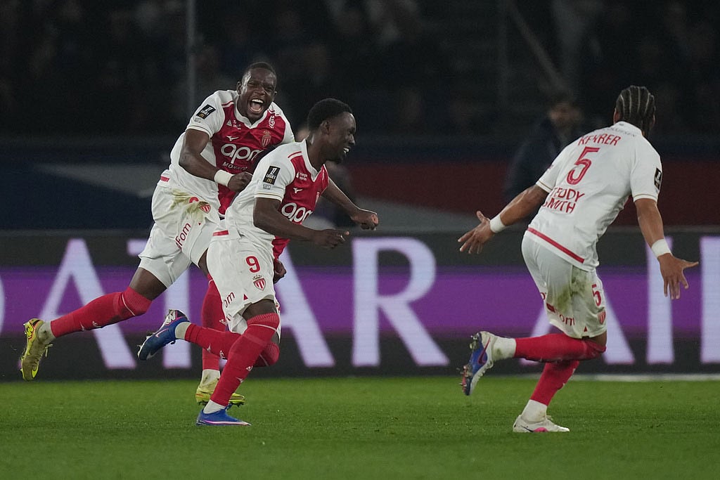 | Photo: AP/Thibault Camus : Monaco's Folarin Balogun (9) celebrates scoring his side's 3rd goal during the French League One soccer match between Paris Saint-Germain and Monaco in Paris.