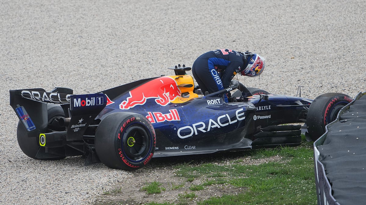 Australian Grand Prix F1 2026 Max Verstappen crash hand injury update