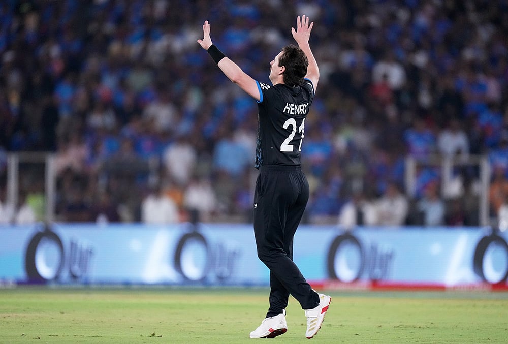 India vs New Zealand T20 World Cup Cricket final-Matt Henry
