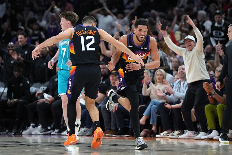 NBA Basketball Game: Charlotte Hornets vs Phoenix Suns