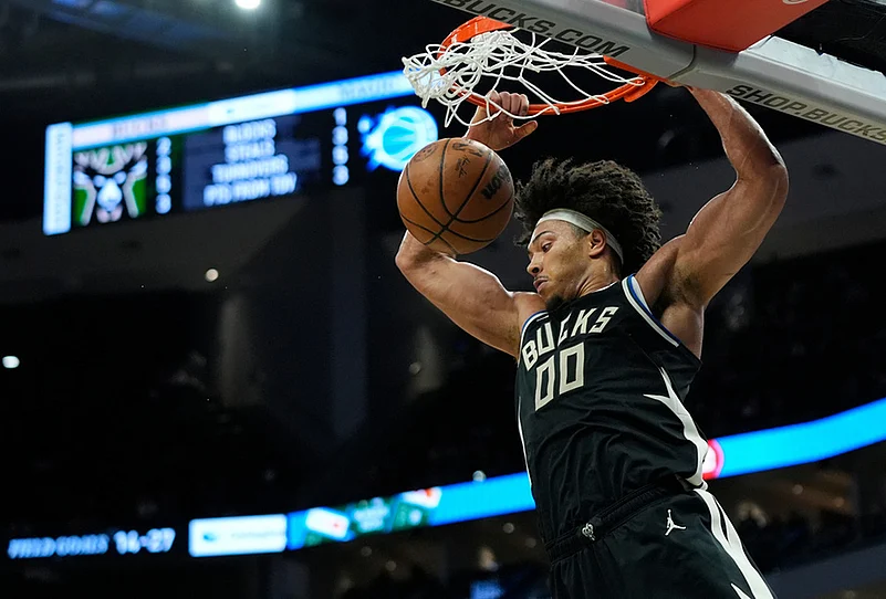 Milwaukee Bucks Vs Utah Jazz NBA basketball-Jericho Sims