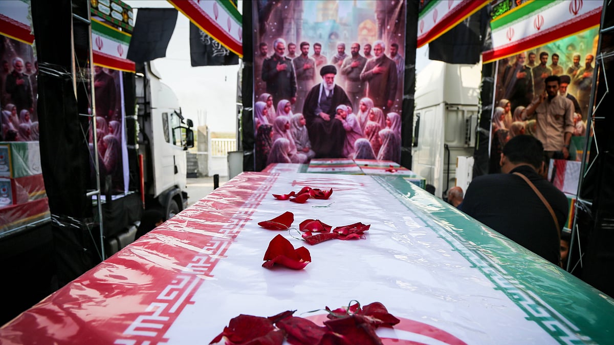 TEHRAN, March 3, 2026 -- A mass funeral ceremony for students and staff members killed in a United States-Israeli attack on a school is held in Minab, Iran s southern province of Hormozgan, March 3, 2026. The school was bombed in Israeli and U.S. strikes, leaving at least 165 people killed and 95 others wounded on Saturday.  - | Credits: IMAGO / Xinhua