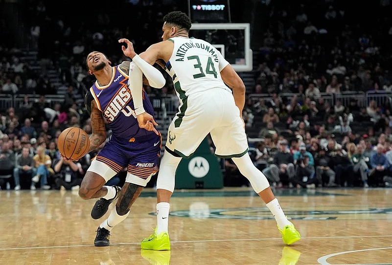 Milwaukee Bucks Vs Phoenix Suns NBA basketball-Jalen Green