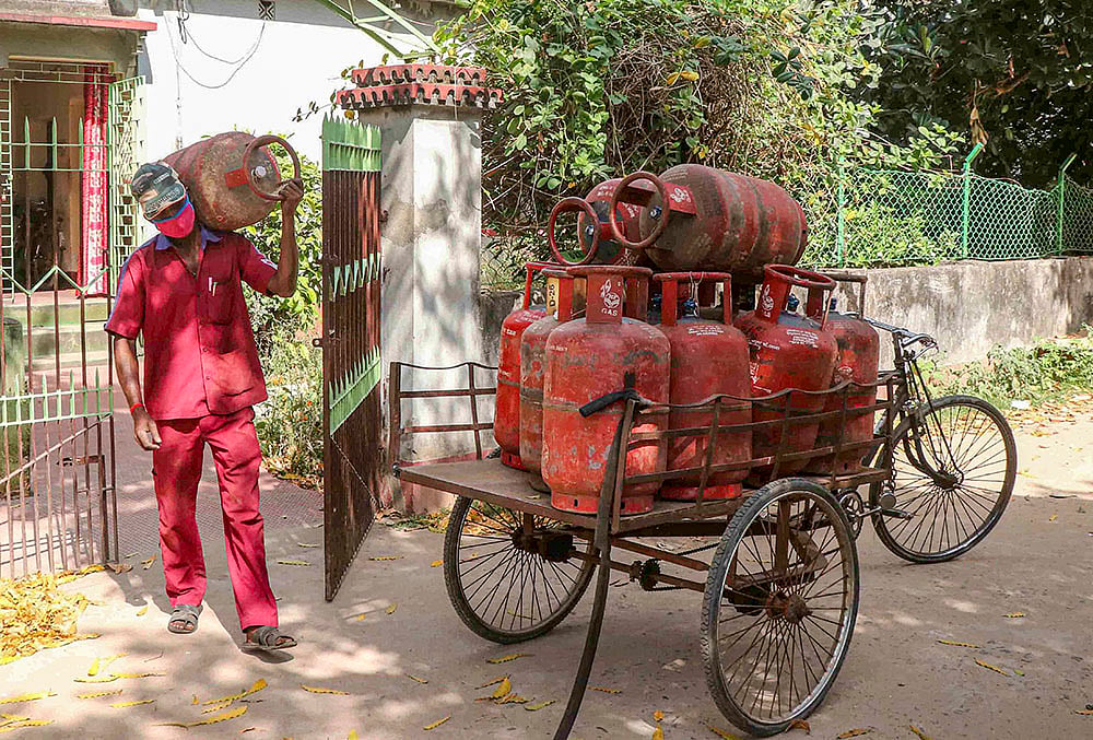 Domestic LPG cylinder costlier by Rs 60