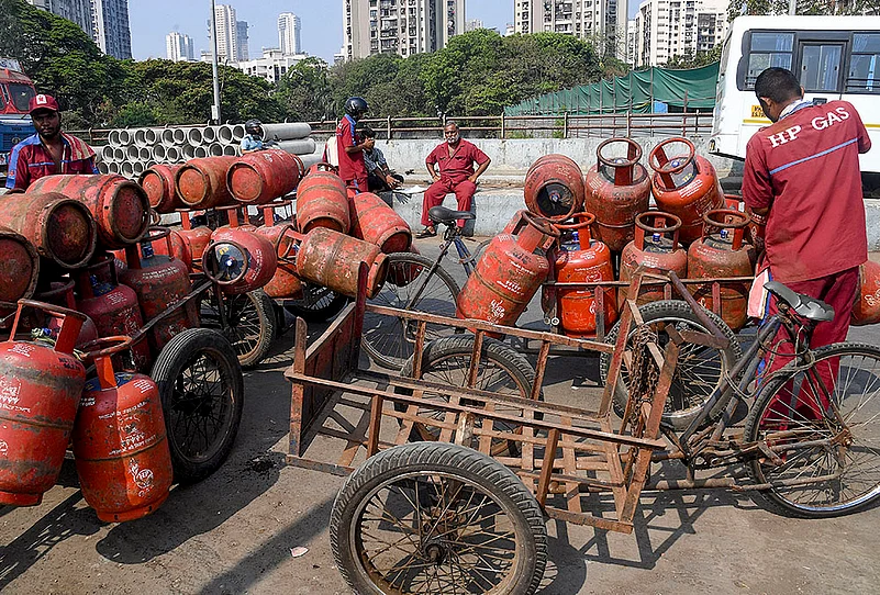 Middle East conflict LPG supply shortage in Mumbai