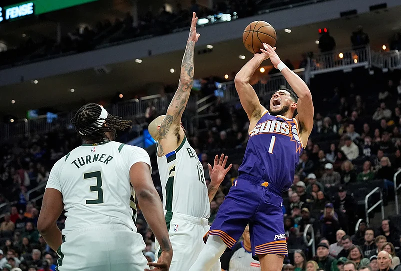 Milwaukee Bucks Vs Phoenix Suns NBA basketball-Devin Booker