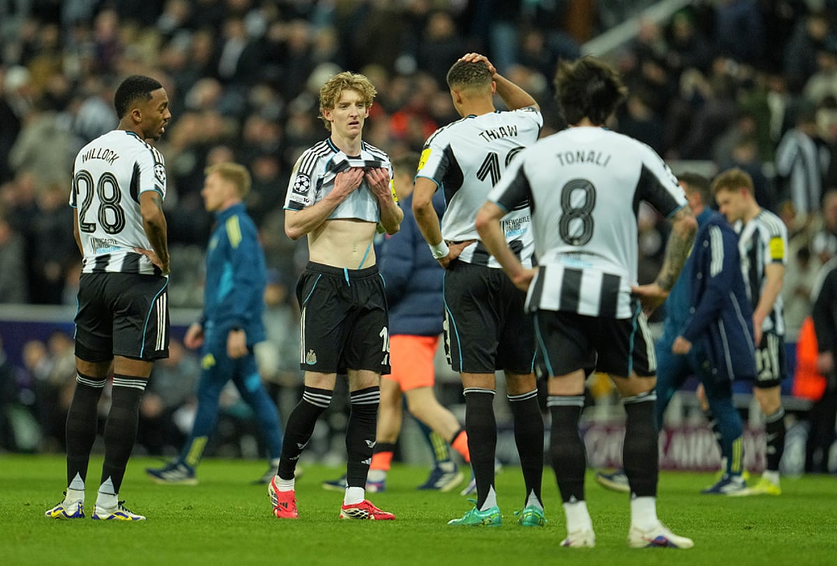 Newcastle United vs fc Barcelona UEFA Champions League soccer-Anthony Gordon