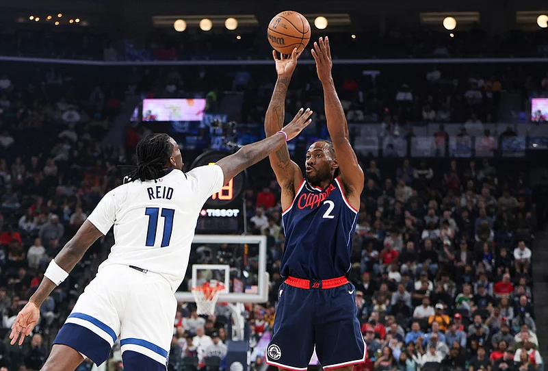 Los Angeles Clippers Vs Minnesota Timberwolves NBA basketball-Kawhi Leonard