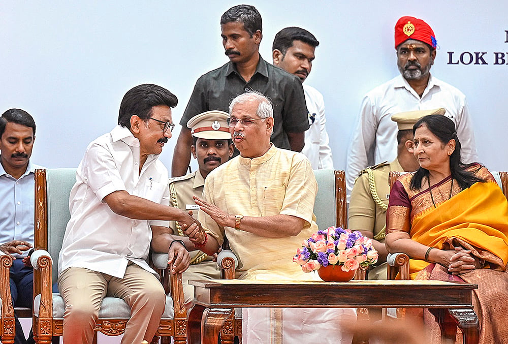 Rajendra Vishwanath Arlekar assumes additional charge as Tamil Nadu Governor