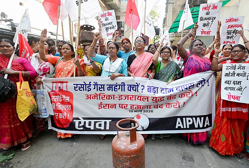 LPG crisis: Congress protest in Patna