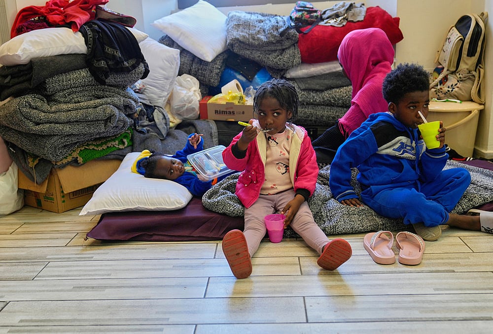 displaced civilians in Lebanon during war